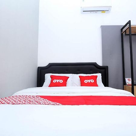 סמאראנג Safara Guesthouse Syariah מראה חיצוני תמונה