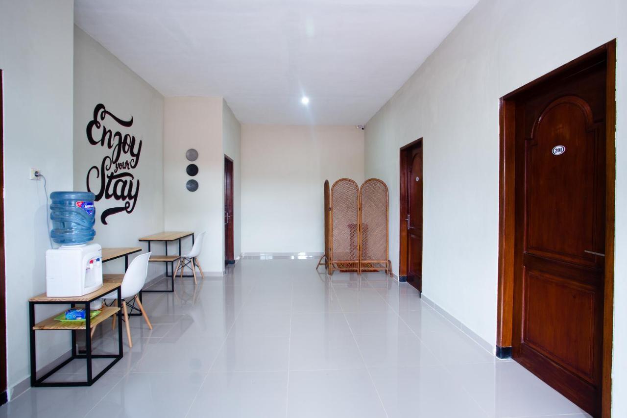 סמאראנג Safara Guesthouse Syariah מראה חיצוני תמונה